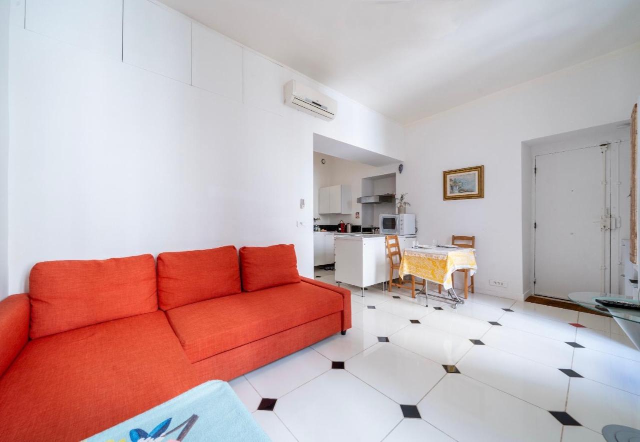 Appartement Claudia - Central - Very Close To Sea - Calm - Ac Nisa Exterior foto
